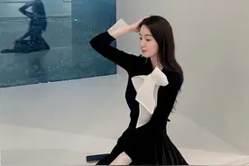孟非罕晒23岁女儿美照，发文为女儿招男友？网友喊话郭德纲提亲图片