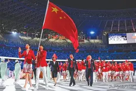 第三十二届夏季奥运会开幕式侧记：五环 将你我紧密相连图片