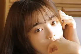 长发清纯美女清纯可爱水手服养眼写真图片图片