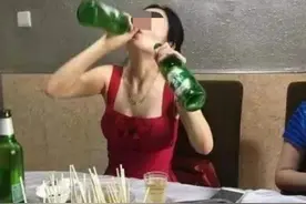女孩喝醉酒其实是对自己的不负责任，我反对女孩喝酒，尤其是喝醉图片