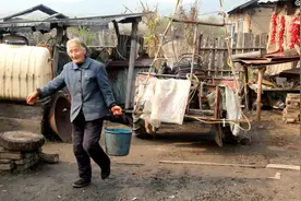 生活在中俄边境荒芜村落里最后一个人图片