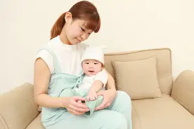 母乳喂养和奶粉喂养，有3件事不可偷懒，以防伤害宝宝肠胃图片