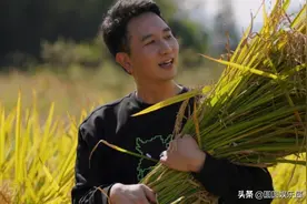 重生（第十二幕）：夫妻桐洲岛对决真人版CS，小乐被生斌“秒杀”图片