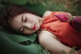 五六十岁的男人桃花运不断，多半是这6个原因图片