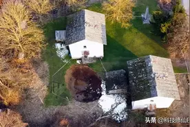 地面多处塌陷，出现无数天坑，是天灾还是人祸？以后恐会时有发生图片
