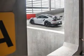 Porsche911 GT2 RS 来自纽北的神机！完美暴力输出机器图片