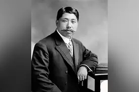 他是黄兴之子，改变几十万盲人命运，毛主席称赞他是盲人的领路人图片