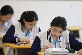 外籍留学生不用笔试，就可入学清华北大！教育部：2021施行新政策图片