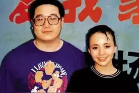 倪萍宋丹丹和解来龙去脉，和英达离婚、弃养巴图的事又被翻出来了图片