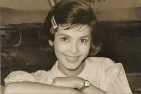 84年“春晚”主持人陈思思，小三之名嫁人，再婚成为前夫婶婶图片