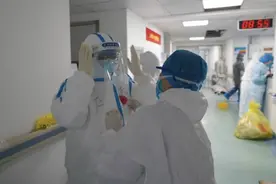 探访武汉金银潭医院重症病房：那里有痛苦 也有担当和爱图片