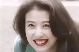 龅牙也好看的内地女星只服这5位，都说美人三分龅，果然诚不欺我图片