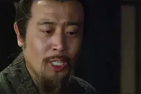 于荣光的导演之路再翻车，比“斗气化马”更可怕的是“乔峰耍帅”图片