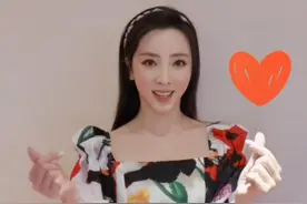 央视主持人李思思为父亲庆生，祝福朴素有心，父亲为其曾烂醉如泥图片