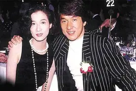 成龙赠好友亲笔签名自传，他在书中承认和多位女星过有恋情图片