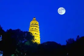 袁宏道《虎丘记》：虎丘的月亮，还记得我的承诺吗？图片