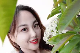 洛阳：24岁美女成校长，竟然还是在职硕博连读学生图片