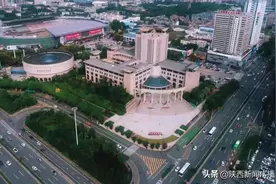 他们的到来让这里的阅读有了温度与激情……图片