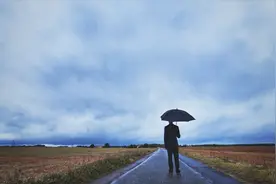结扎的男人图片
