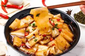 它是历史悠久的传统美食，与粉面齐名，脂肪含量低，不用担心长胖图片