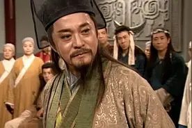 岳不群自宫练辟邪剑法，很可能是他一时激动，草率了图片