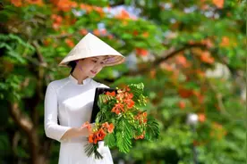 1000元人民币可以换330万越南盾，在越南能干啥？当地美女告诉你图片