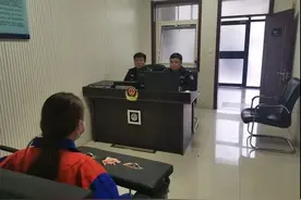 邯郸一女子非法贩卖野生动物被抓 警方当场查获10只鹦鹉图片