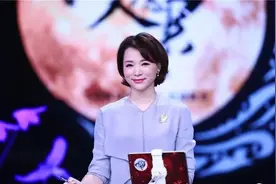 央视一姐美国豪宅曝光，每年向美国交税70万，老公是神秘富商图片
