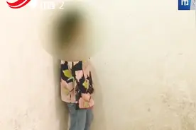 妙龄女遭陌生男乱摸 吓得大声呼救 男子却没有停手称：很快就好视频封面