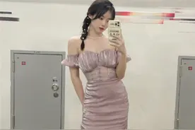 up中单台上落泪，主持人小钰被喷：明知选手情绪不稳还问这问题？图片
