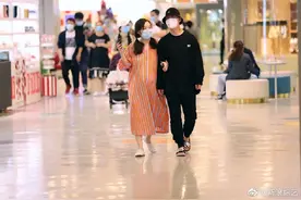 GAI携妻子加盟《新生日记2》，王斯然穿着宽松孕味足图片