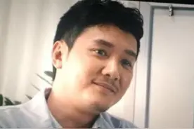 冯绍峰婚后幸福肥，赵丽颖悠哉刷微博，一家三口好温馨图片