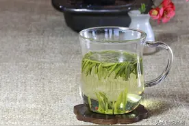 一缕阳光，一杯好茶，一段音乐，便是人生的最美好时光图片