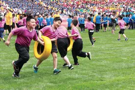 芦咏莉：体育和学习成绩呈正相关图片
