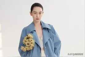 秋天穿风衣，别只会买卡其色！试试这3种“高级色”，优雅提气质图片