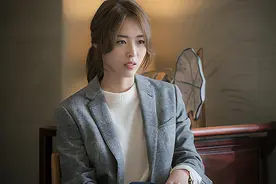 婆婆哭穷不给彩礼，小姑子结婚却陪嫁20万，儿媳：婚能结成算我输图片