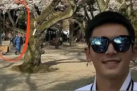 张哲瀚是赵薇艺人，不吸取教训却去靖国神社，不退圈封杀难平民愤图片