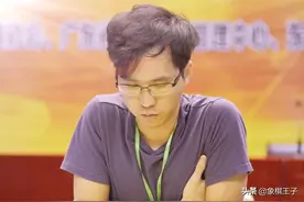 棋坛超级黑马横空出世，杀败多位全国冠军，再挑战六脉神剑赵鑫鑫图片