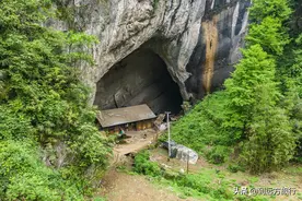 贵州深山发现一山洞，一户人家五代人住100多年，世外桃源般生活图片