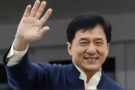 成龙独一无二的房车，价值518万，号称移动别墅，居然最怕洗车图片