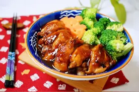 小孩子百吃不厌的照烧鸡腿饭，妈妈学会调碗照烧汁，一大碗都吃光图片
