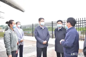 汉中市委书记王建军到东辰外国语学校检查指导疫情防控和开学复课工作图片