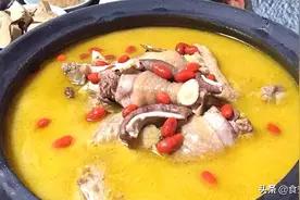 美食湖湘、经典湘菜——猪肚煨土鸡，软嫩爽口、味美醇香扑鼻来图片