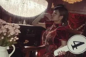 罗志祥求复合后周扬青首露面，与好友合照故作不屑一顾表情超霸气图片