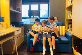 儿子同学来家里玩图片