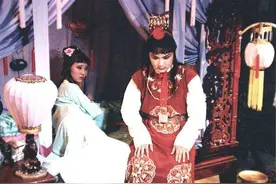 宝玉和黛玉睡觉，黛玉为何说他是“天魔星”？话中暗藏小甜蜜图片