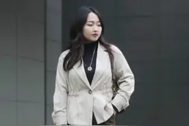小个子女生该如何穿衣？拒显胖、矮、脖子短！做到这些就足够美了图片
