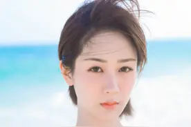杨紫和张艺兴被曝恋爱？录综艺路透曝光显亲密，还去看男方演唱会图片