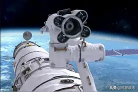 贼喊捉贼！美军四星上将：中国巨型太空机械臂威胁美国卫星安全图片