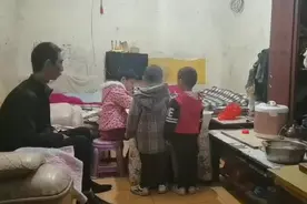 妈妈，我好想你！十岁娃苦寻离家出走的妈妈图片